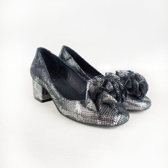 Cecelia New York Lilly Pumps Silver Metallic Snake Rosette Block Heel Size 6.5 - Picture 9 of 9